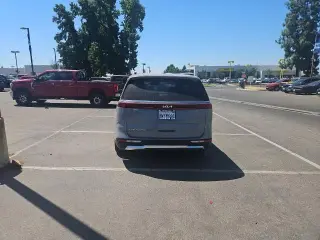 Kia Carnival 2022 SX 4 puertas Minivan