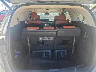 Kia Carnival 2022 SX 4 puertas Minivan