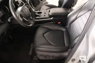 Toyota Highlander Híbrido 2024 XLE 4 puertas SUV