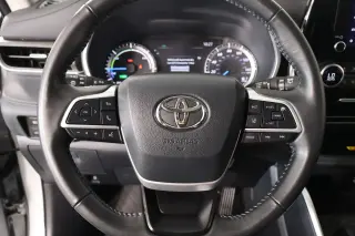 Toyota Highlander Híbrido 2024 XLE 4 puertas SUV