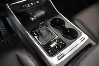 Kia Carnival 2025 SX Prestige 4 puertas Minivan