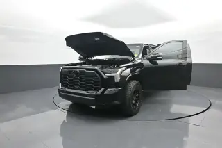 Toyota Tundra 2023 4x4 SR5 4 puertas CrewMax Cab Pickup SB