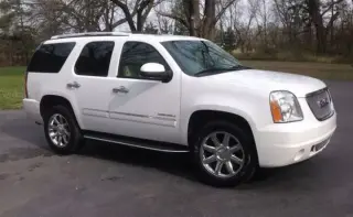 2011 GMC Yukon DENALI