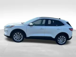 Ford Escape 2022 AWD Titanium 4 puertas SUV