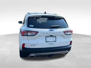 Ford Escape 2022 AWD Titanium 4 puertas SUV