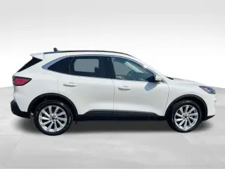 Ford Escape 2022 AWD Titanium 4 puertas SUV