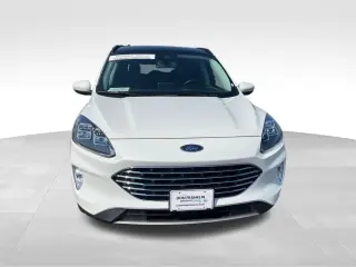 Ford Escape 2022 AWD Titanium 4 puertas SUV