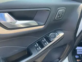 Ford Escape 2022 AWD Titanium 4 puertas SUV