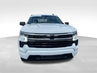 Chevrolet Silverado 1500 2023 4x4 LT 4dr Cabina Crew 5.8 ft. SB con 1LT