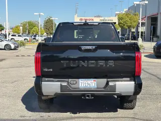 Toyota Tundra 2023 4x4 Limited 4 puertas Cabina Doble Pickup SB