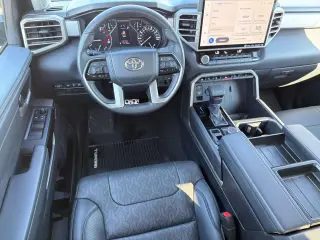 Toyota Tundra 2023 4x4 Limited 4 puertas Cabina Doble Pickup SB