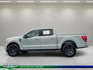 Ford F-150 2023 4x4 XLT 4 puertas SuperCrew 5.5 pies. SB