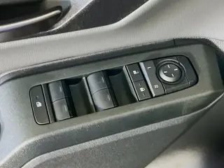 Toyota RAV4 2026 SE 4 puertas SUV