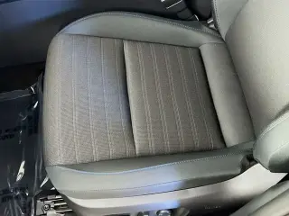 Toyota RAV4 2026 SE 4 puertas SUV