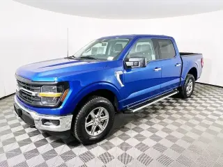 Ford F-150 2025 4x4 XLT 4 puertas SuperCrew 5.5 pies. SB