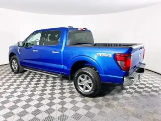 Ford F-150 2025 4x4 XLT 4 puertas SuperCrew 5.5 pies. SB