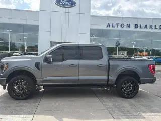Ford F-150 2023 4x4 XLT 4 puertas SuperCrew 5.5 pies SB