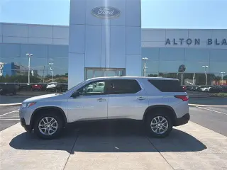 Chevrolet Traverse 2019 LS 4 puertas SUV con paquete 1LS