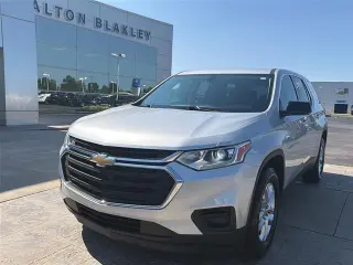 Chevrolet Traverse 2019 LS 4 puertas SUV con paquete 1LS