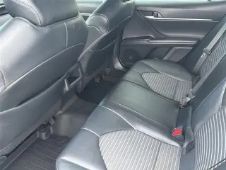 Toyota Camry 2023 SE 4 puertas Sedan