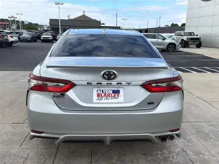 Toyota Camry 2023 SE 4 puertas Sedan