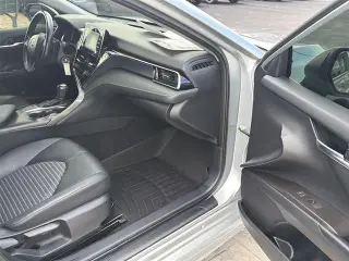 Toyota Camry 2023 SE 4 puertas Sedan