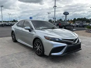Toyota Camry 2023 SE 4 puertas Sedan