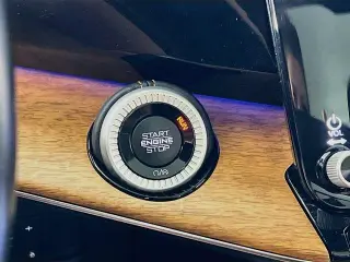Jeep Grand Wagoneer 2022 Serie III 4x4 4 puertas SUV