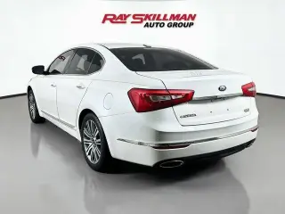Kia Cadenza 2016 4 puertas Sedan