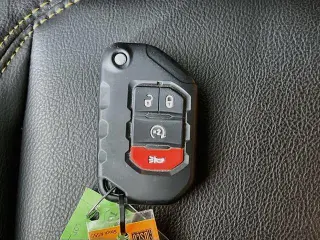 Jeep Wrangler 2024 4x4 Sahara 4 puertas SUV