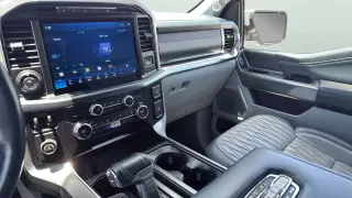 Ford F-150 2021 4x2 Limited 4 puertas SuperCrew 5.5 pies. SB
