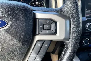 Ford F-150 2015 4x2 Lariat 4 puertas SuperCrew 6.5 pies. SB
