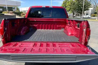 Ford F-150 2015 4x2 Lariat 4 puertas SuperCrew 6.5 pies. SB