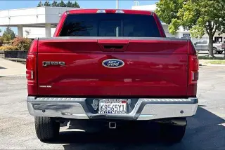 Ford F-150 2015 4x2 Lariat 4 puertas SuperCrew 6.5 pies. SB