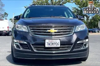 Chevrolet Traverse 2017 AWD LT 4 puertas SUV con 2LT