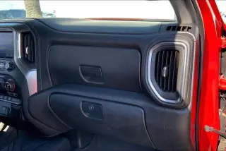 Chevrolet Silverado 1500 2019 4x4 RST 4 puertas Cabina Crew 5.8 pies. SB