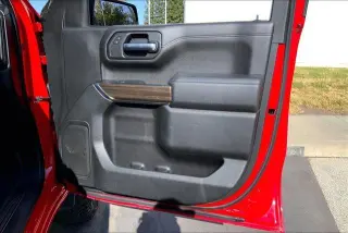 Chevrolet Silverado 1500 2019 4x4 RST 4 puertas Cabina Crew 5.8 pies. SB