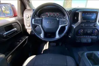 Chevrolet Silverado 1500 2019 4x4 RST 4 puertas Cabina Crew 5.8 pies. SB
