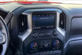 Chevrolet Silverado 1500 2019 4x4 RST 4 puertas Cabina Crew 5.8 pies. SB