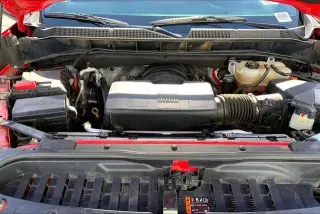 Chevrolet Silverado 1500 2019 4x4 RST 4 puertas Cabina Crew 5.8 pies. SB