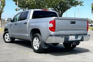 Toyota Tundra 2020 4x4 SR5 4 puertas CrewMax Cab Pickup SB