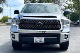 Toyota Tundra 2020 4x4 SR5 4 puertas CrewMax Cab Pickup SB