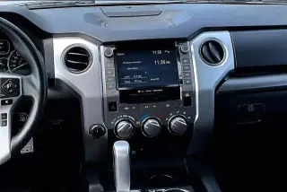 Toyota Tundra 2020 4x4 SR5 4 puertas CrewMax Cab Pickup SB