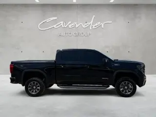 GMC Sierra 1500 2024 4x4 AT4 Cabina Crew 4 puertas 5.8 pies. Caja corta