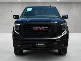 GMC Sierra 1500 2024 4x4 AT4 Cabina Crew 4 puertas 5.8 pies. Caja corta