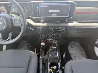 Jeep Gladiator 2025 4x4 Rubicon 4 puertas Crew Cab 5.0 pies. SB
