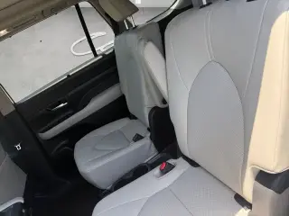 Toyota Grand Highlander 2024 AWD XLE 4 puertas SUV