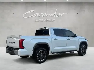 Toyota Tundra 2024 4x4 Limited 4 puertas CrewMax Cab Pickup SB