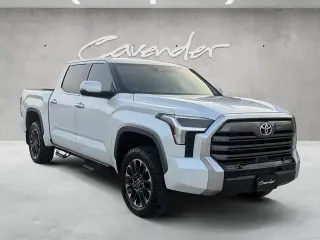 Toyota Tundra 2024 4x4 Limited 4 puertas CrewMax Cab Pickup SB