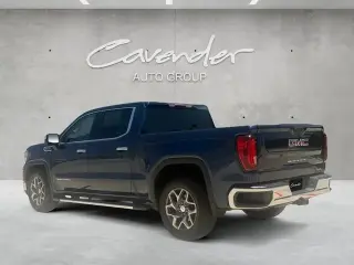 GMC Sierra 1500 2022 4x2 SLT Cabina Crew 4 puertas 5.8 pies. Caja corta